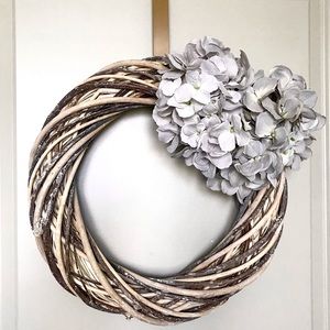 Round natural white wash floral wreath